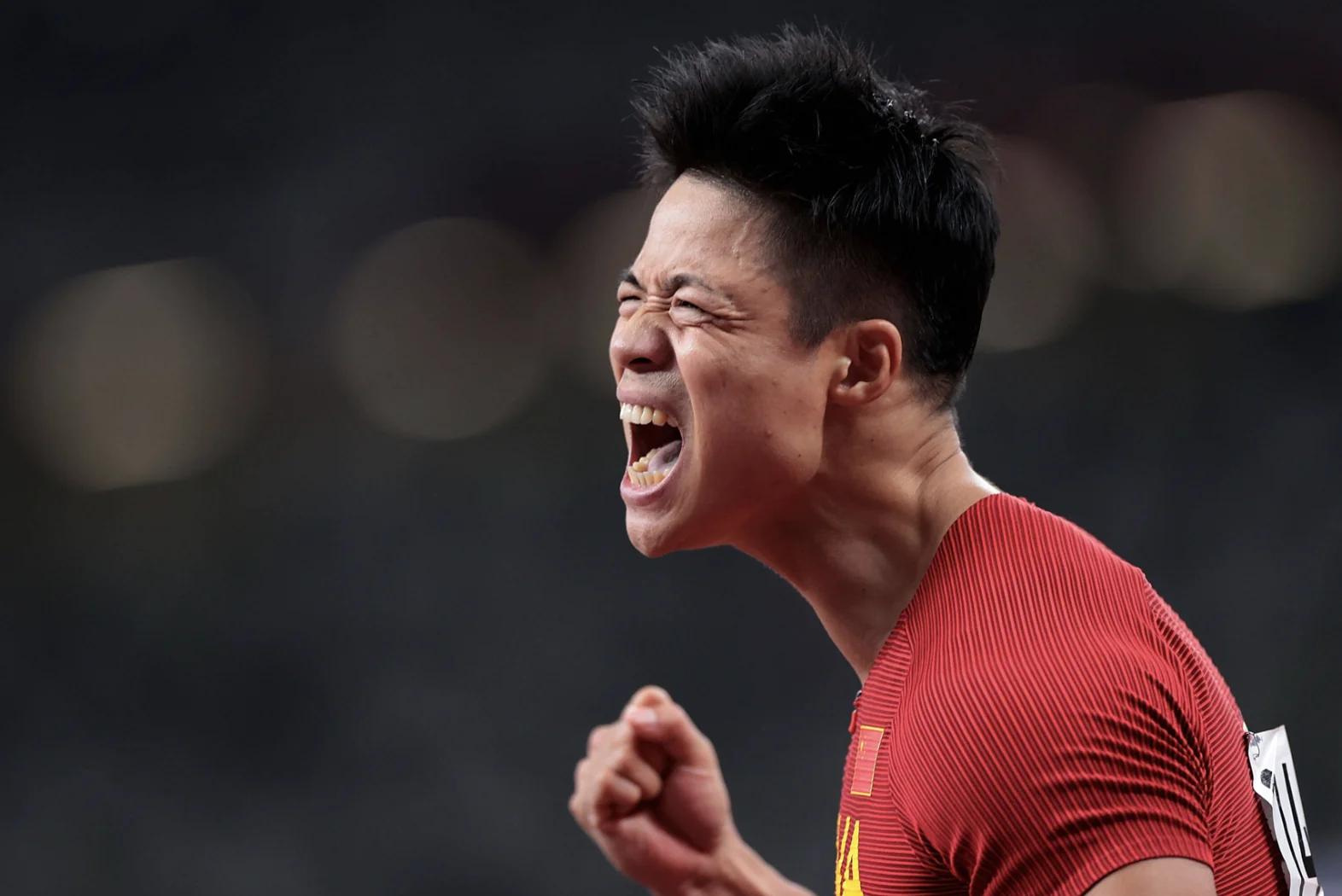 苏炳添压哨绝杀湖人，全场沸腾！经典一战再现传奇